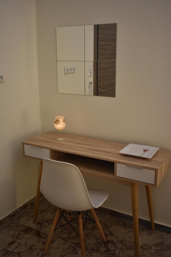 Chrysafenia & Leandros Downtown Apartment Kavala Exterior photo